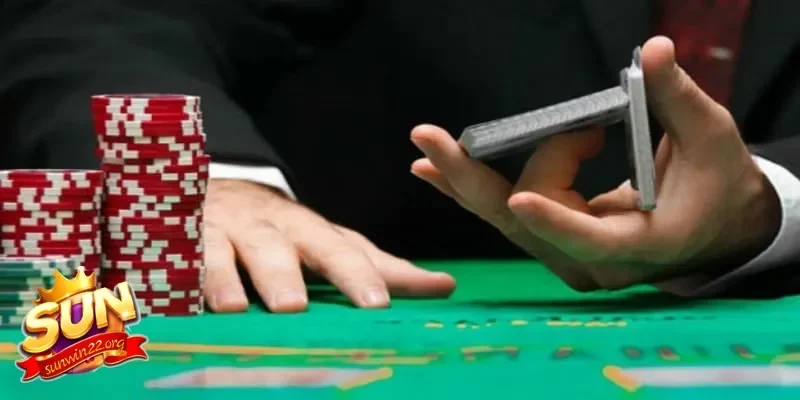 Những điều cần biết về chia bài casino và chiến thuật áp dụng